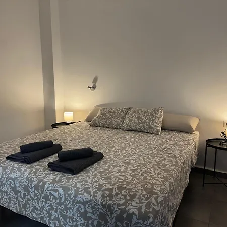 Lovely Apartment In Centre Of Alicante Near Plaza De Toros Exterior foto