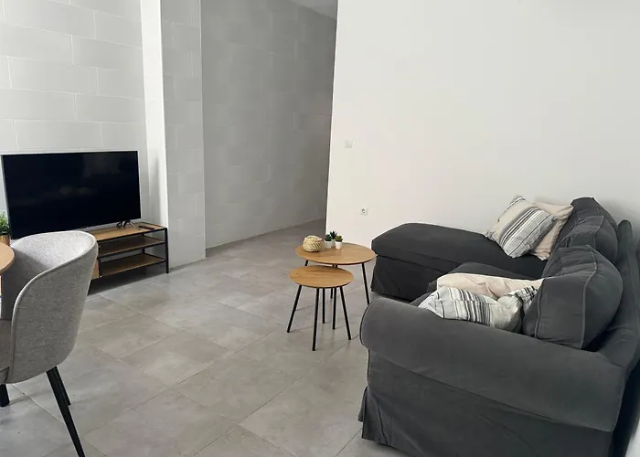 Lovely Apartment In Centre Of Alicante Near Plaza De Toros